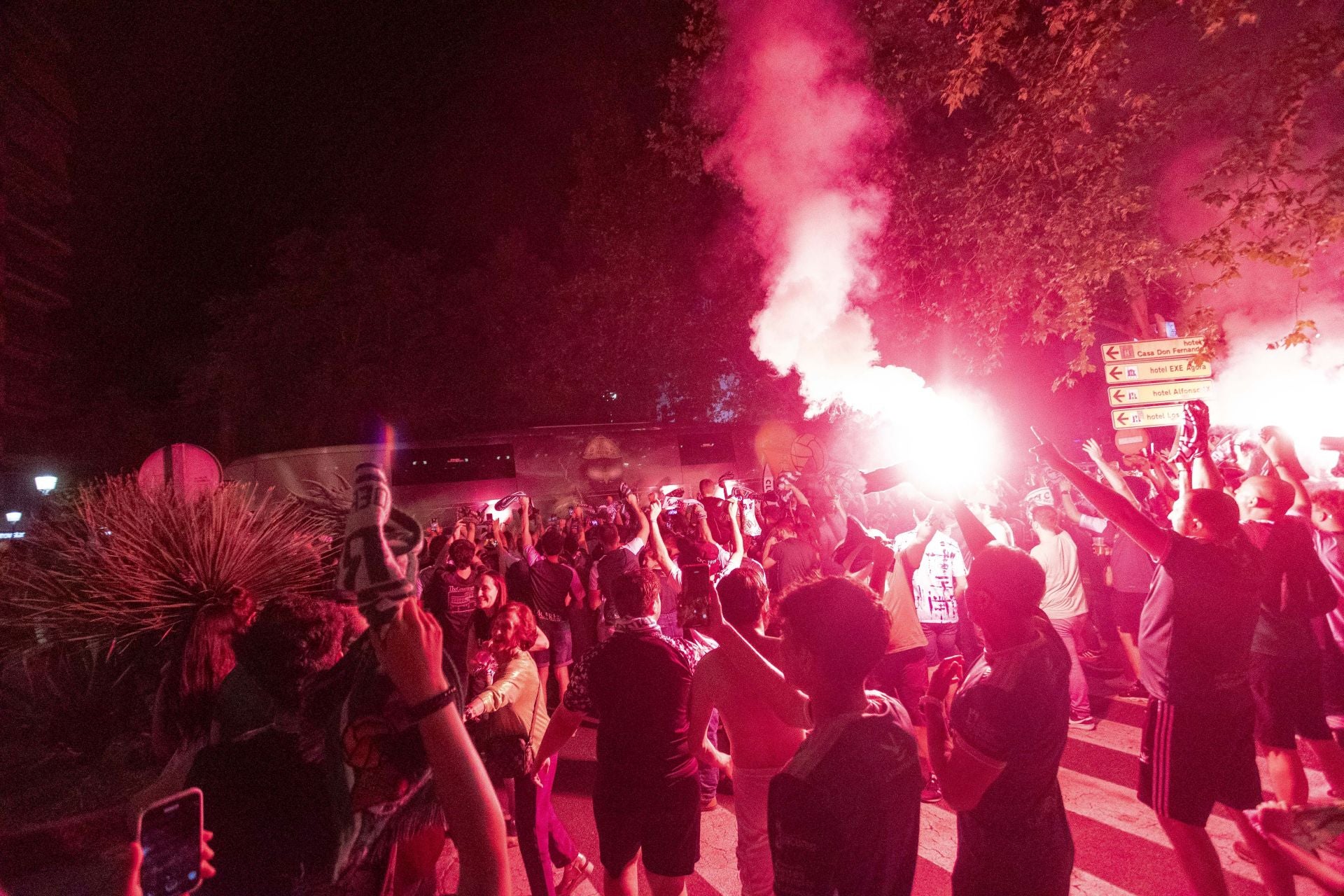 Fotos | El Cacereño estalla en júbilo con su ascenso a Primera RFEF