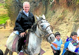 Prevost recorrió las zonas rurales de Perú a caballo, como las montañas Incahausi.