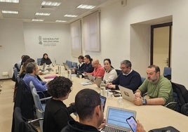 Imagen de archivo de una reunión entre la Conselleria de Educación y representantes sindicales.